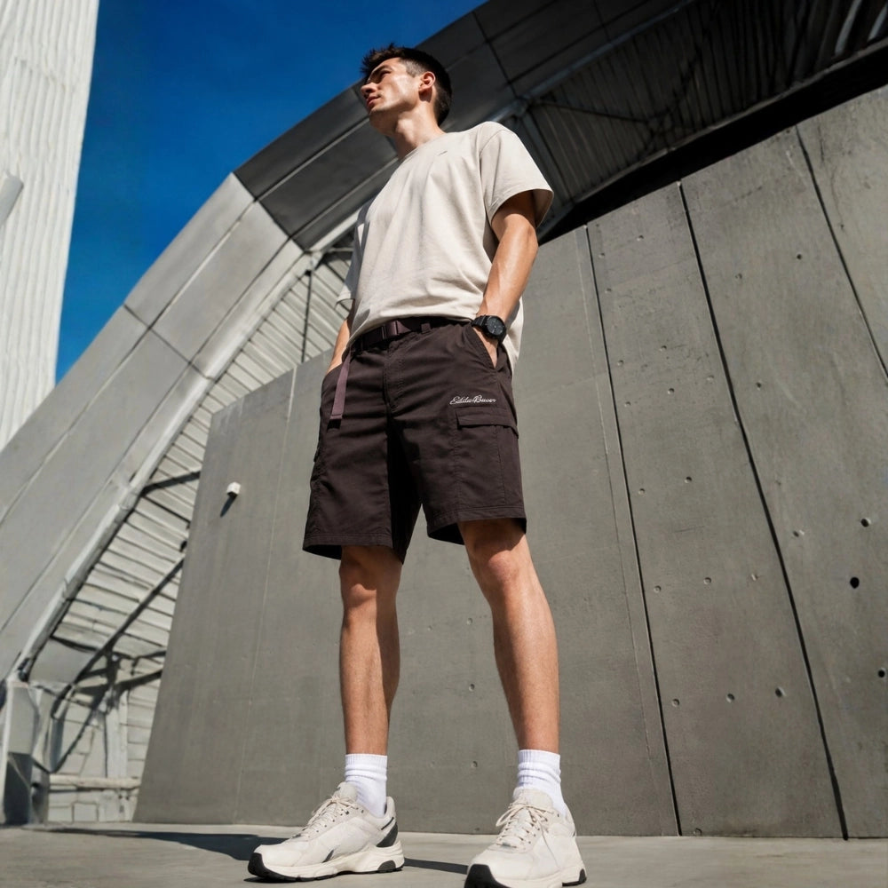 Nomad 6-Pocket Short